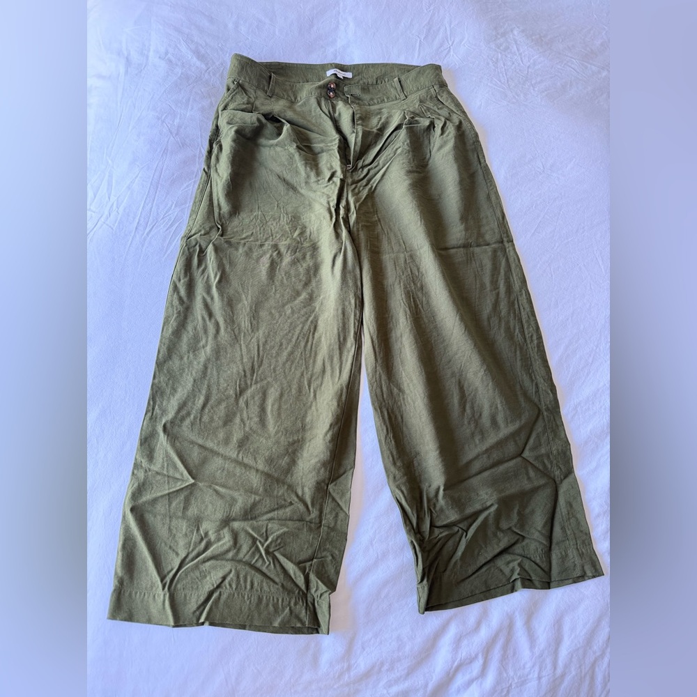Madewell Olive Green Cropped Pants - Picture 3 of 8
